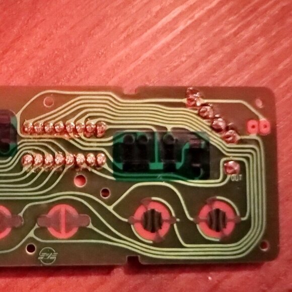 Nintendo Famicom Controller PCB Board {Cleaned} (Untested) - Picture 4 of 8